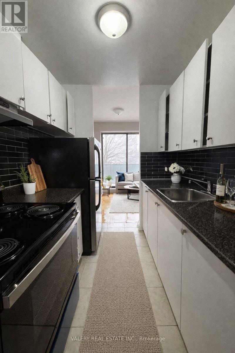 303 - 1780 Lawrence Avenue E, Toronto, Ontario  M1R 2Y2 - Photo 2 - E12893098