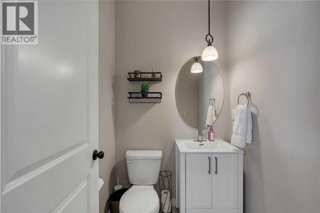 43 Ravenstern Point Se, Airdrie, Alberta  T4A 0W5 - Photo 9 - A2293900