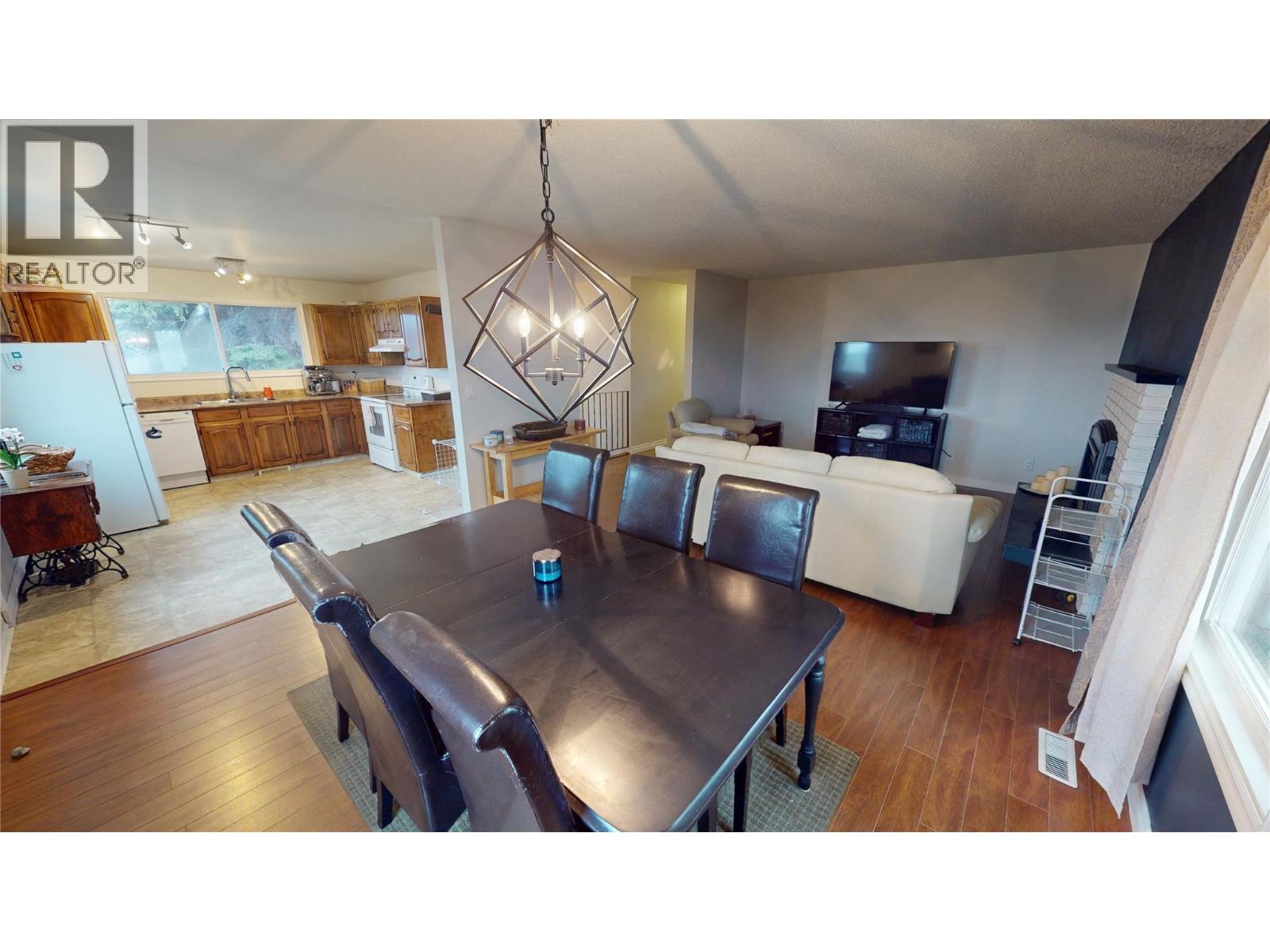 901 19th Avenue S, Cranbrook, British Columbia  V1C 3E7 - Photo 11 - 10379729