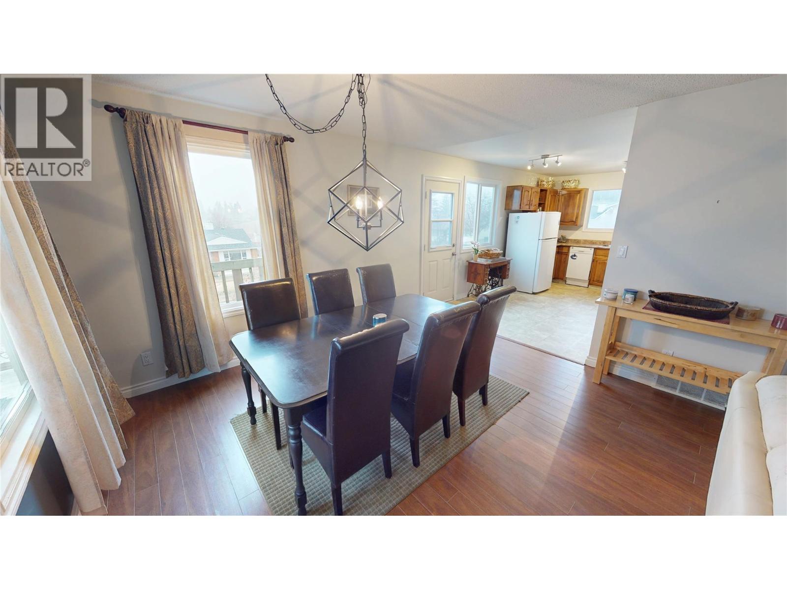 901 19th Avenue S, Cranbrook, British Columbia  V1C 3E7 - Photo 8 - 10379729