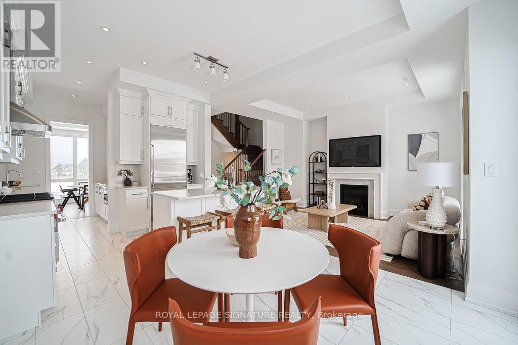 448 York Downs Boulevard, Markham, Ontario  L6C 3R3 - Photo 13 - N12892978