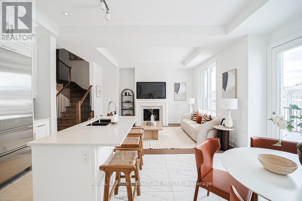 448 York Downs Boulevard, Markham, Ontario  L6C 3R3 - Photo 17 - N12892978