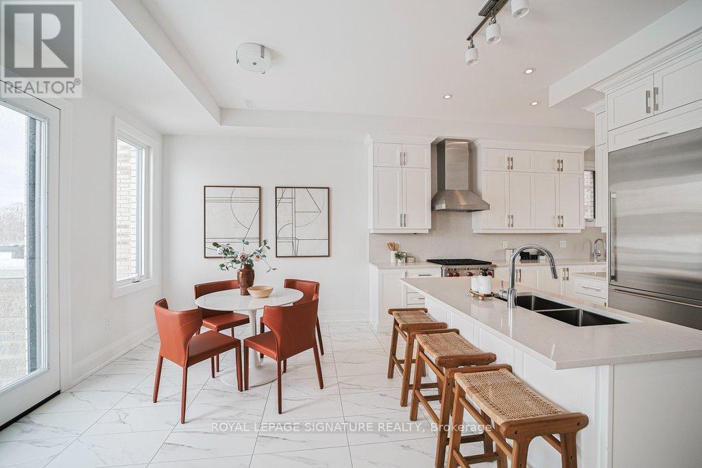 448 York Downs Boulevard, Markham, Ontario  L6C 3R3 - Photo 18 - N12892978