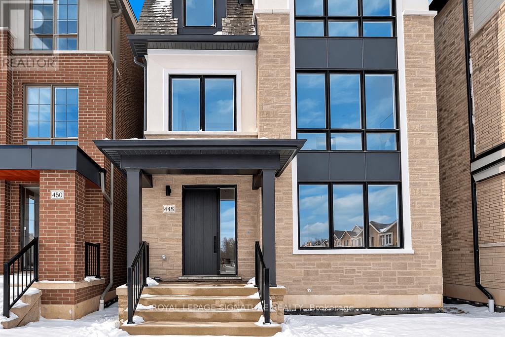 448 York Downs Boulevard, Markham, Ontario  L6C 3R3 - Photo 2 - N12892978