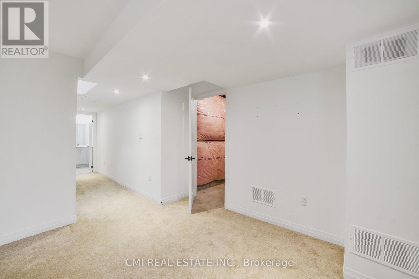 79 Gateland Drive, Barrie, Ontario  L9J 0N2 - Photo 32 - S12893074