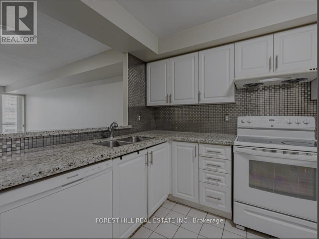 1810 - 18 Lee Centre Drive, Toronto, Ontario  M1H 3H5 - Photo 12 - E12830150