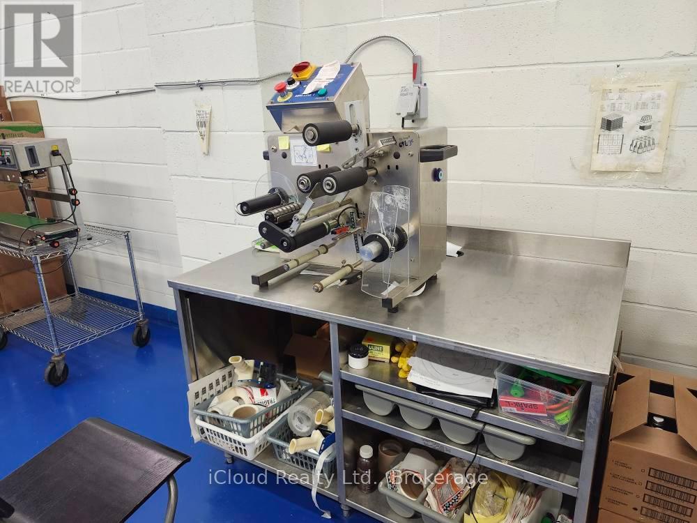 2538 Speers Road, Oakville, Ontario  L6L 5K9 - Photo 12 - W12362692