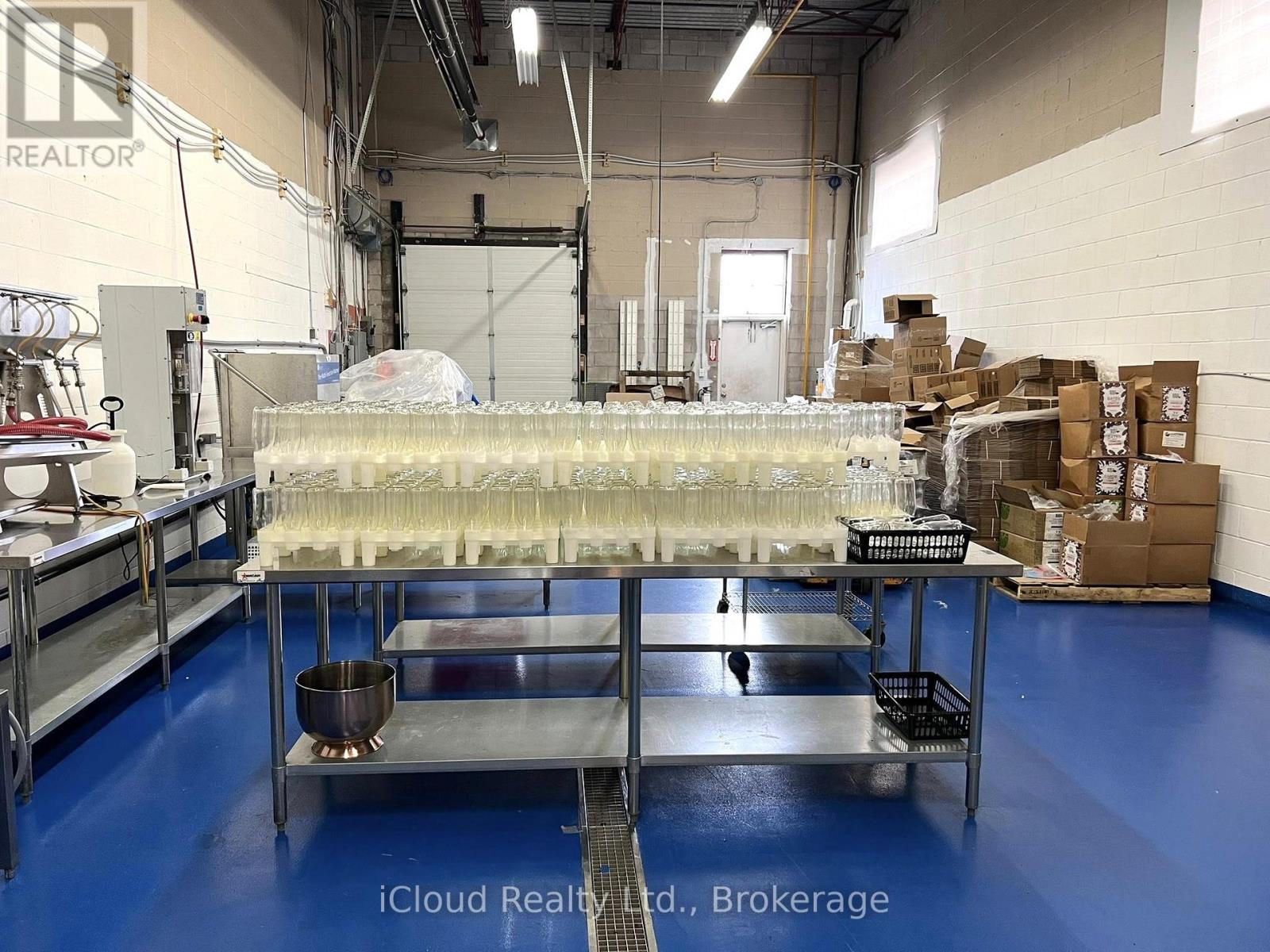 2538 Speers Road, Oakville, Ontario  L6L 5K9 - Photo 2 - W12362692