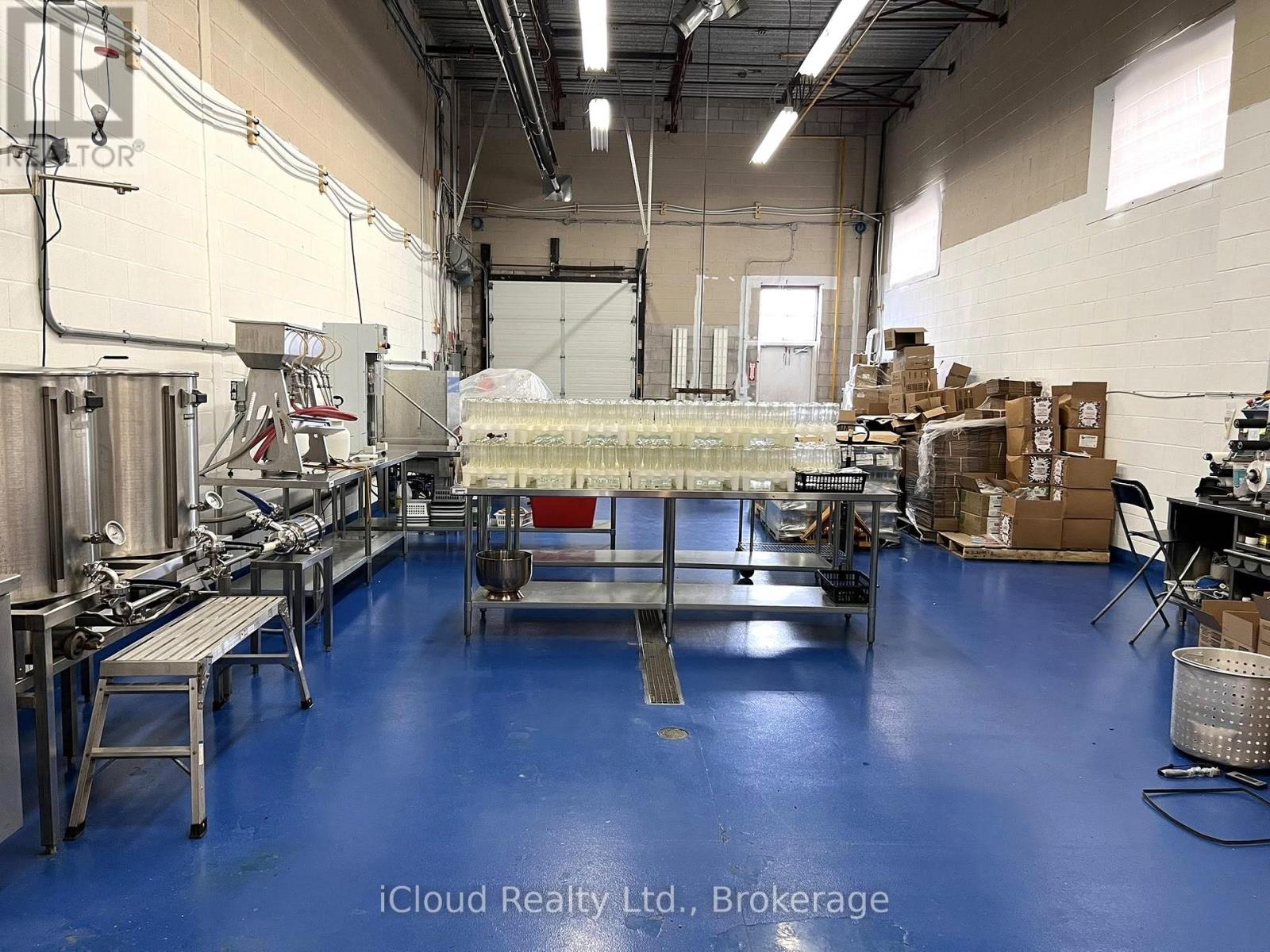 2538 Speers Road, Oakville, Ontario  L6L 5K9 - Photo 3 - W12362692