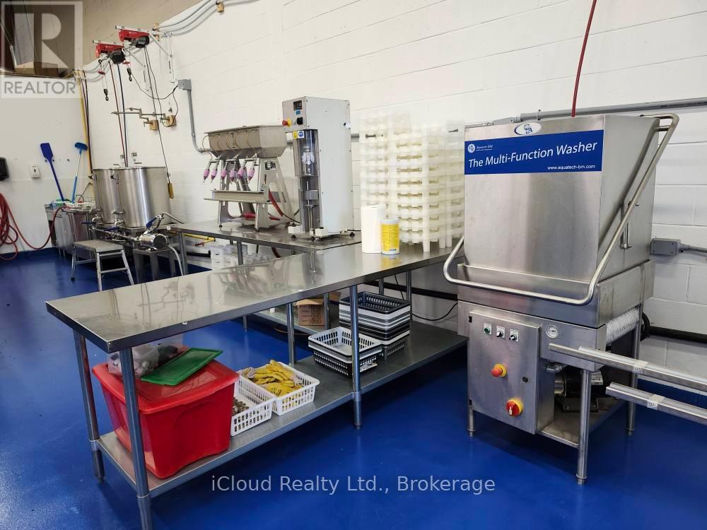 2538 Speers Road, Oakville, Ontario  L6L 5K9 - Photo 11 - W12362692