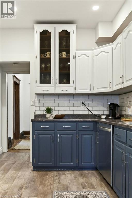 69 Balmoral Avenue S, Hamilton, Ontario  L8M 3K1 - Photo 10 - 40812982