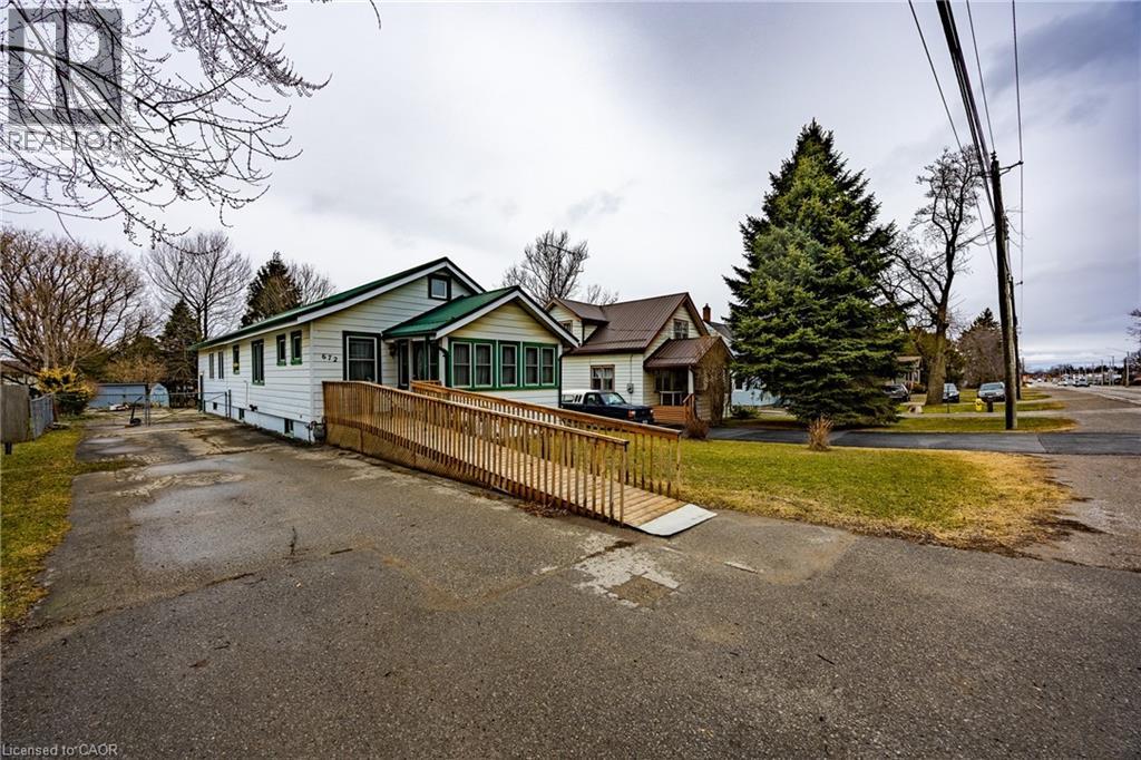 672 James Street, Delhi, Ontario  N4B 2C7 - Photo 3 - 40812463