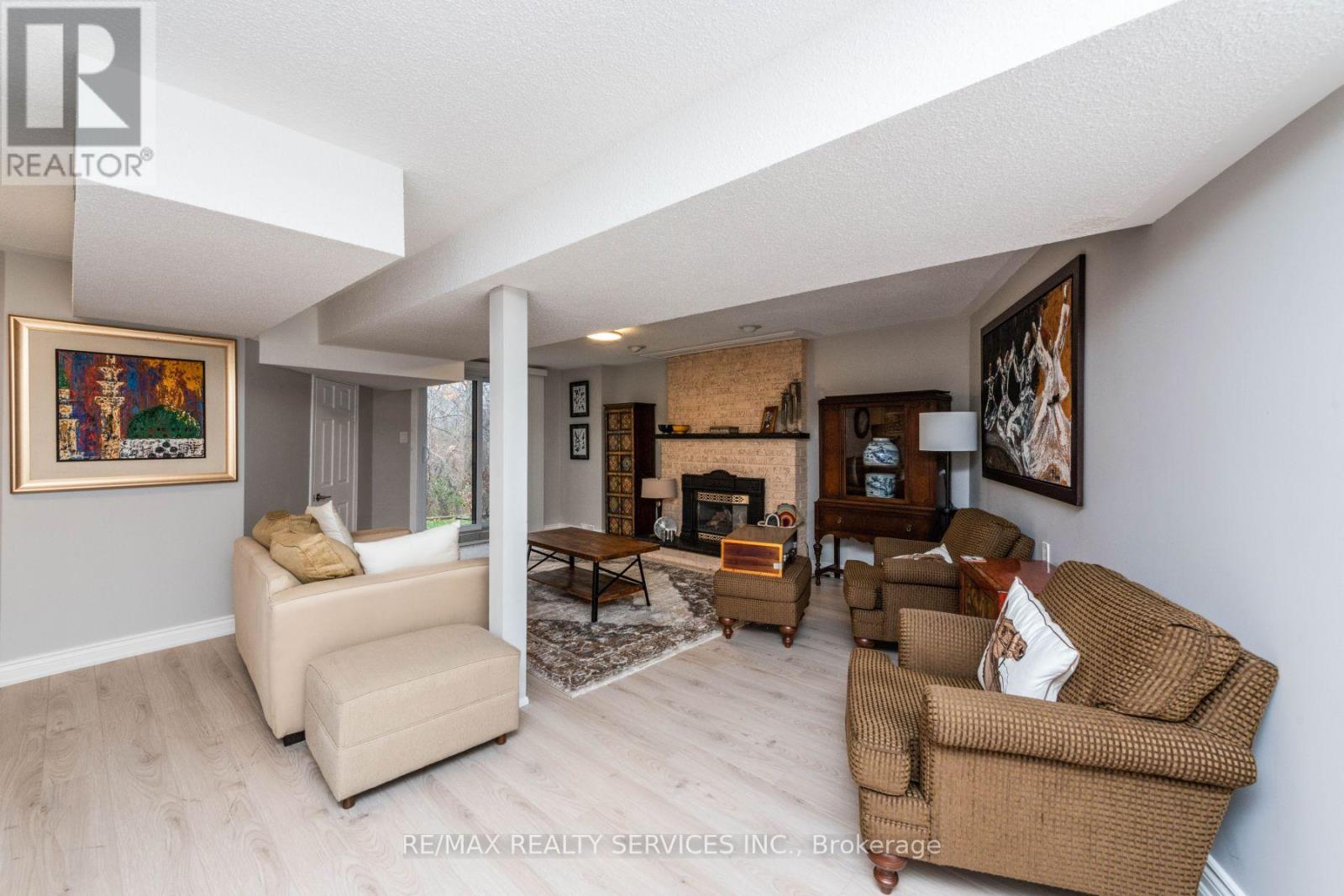 1928 Aldermead Road, Mississauga, Ontario  L5M 2Z9 - Photo 37 - W12892986