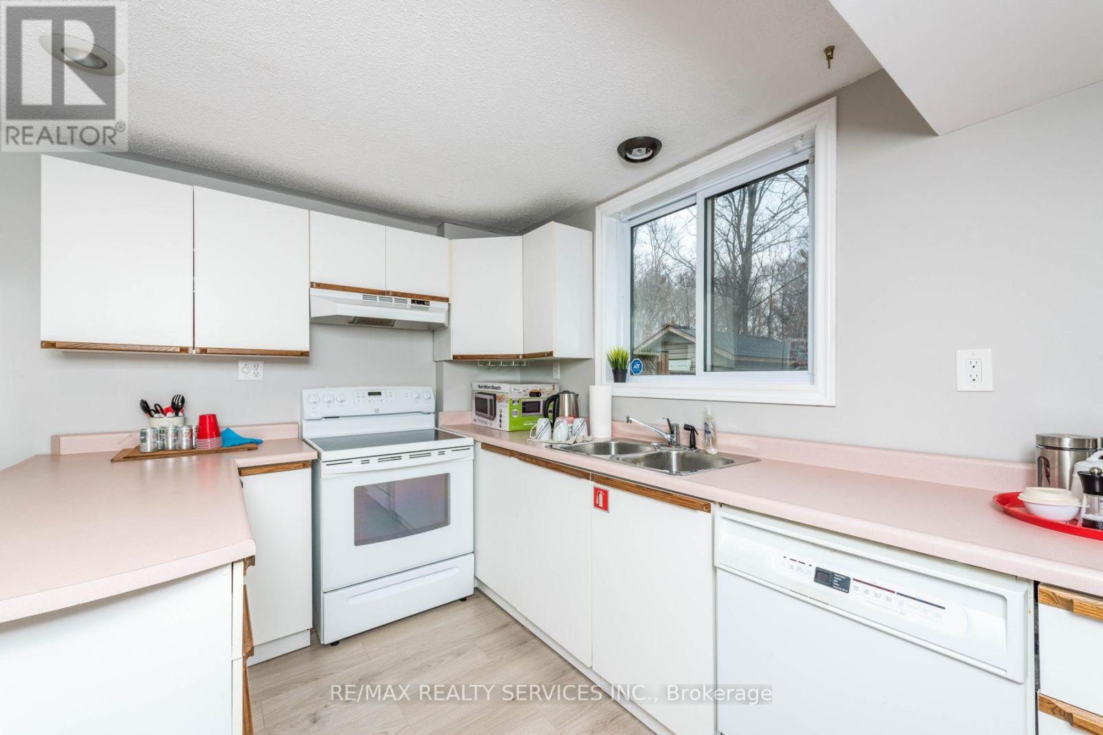 1928 Aldermead Road, Mississauga, Ontario  L5M 2Z9 - Photo 43 - W12892986