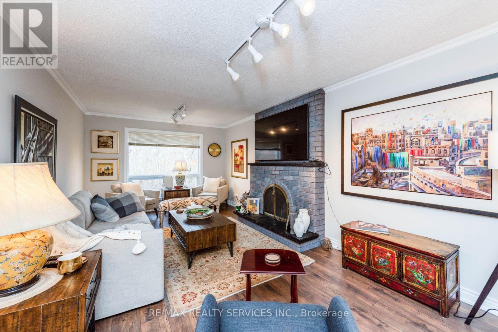 1928 Aldermead Road, Mississauga, Ontario  L5M 2Z9 - Photo 9 - W12892986