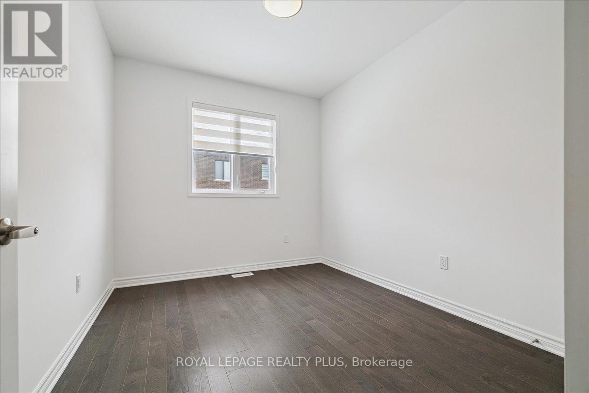 3224 Meadowridge Drive, Oakville, Ontario  L6H 8B4 - Photo 22 - W12893046