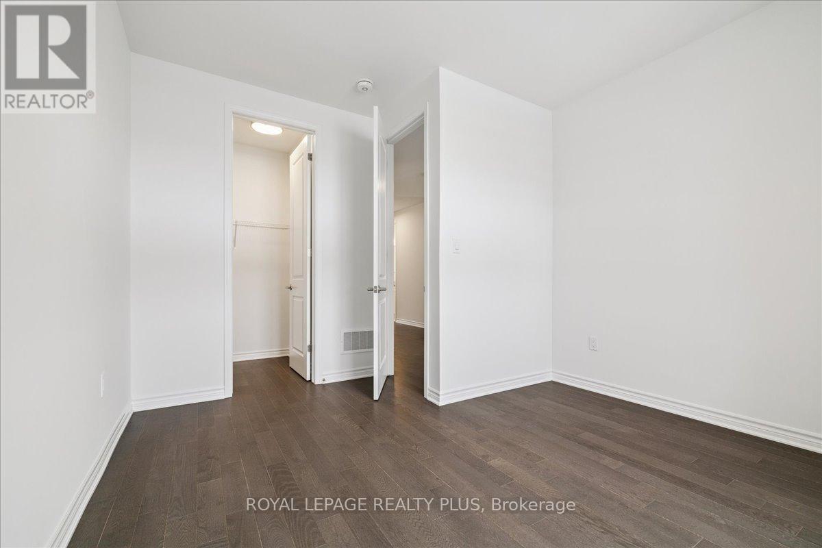 3224 Meadowridge Drive, Oakville, Ontario  L6H 8B4 - Photo 27 - W12893046