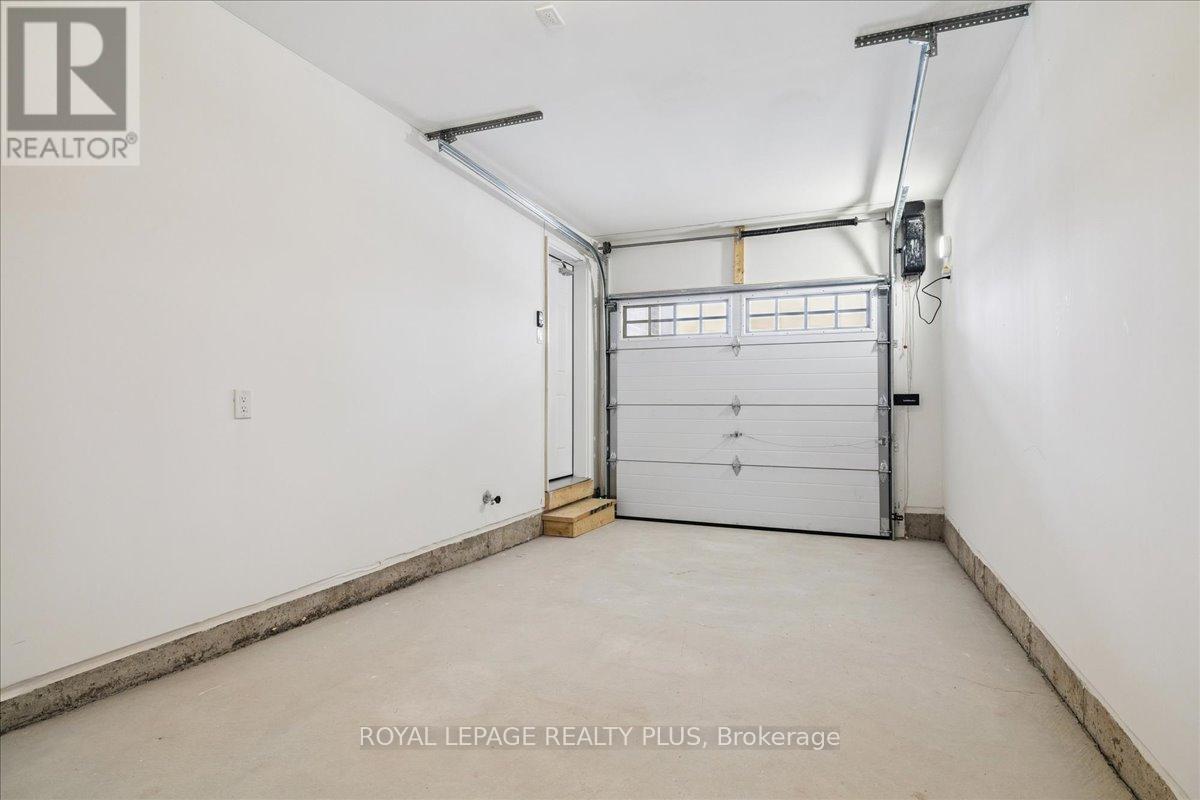 3224 Meadowridge Drive, Oakville, Ontario  L6H 8B4 - Photo 30 - W12893046