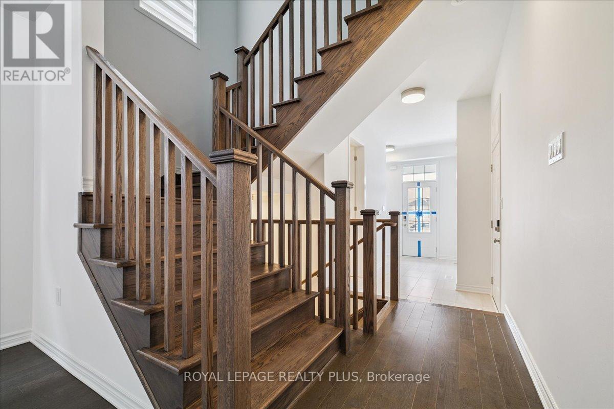 3224 Meadowridge Drive, Oakville, Ontario  L6H 8B4 - Photo 7 - W12893046