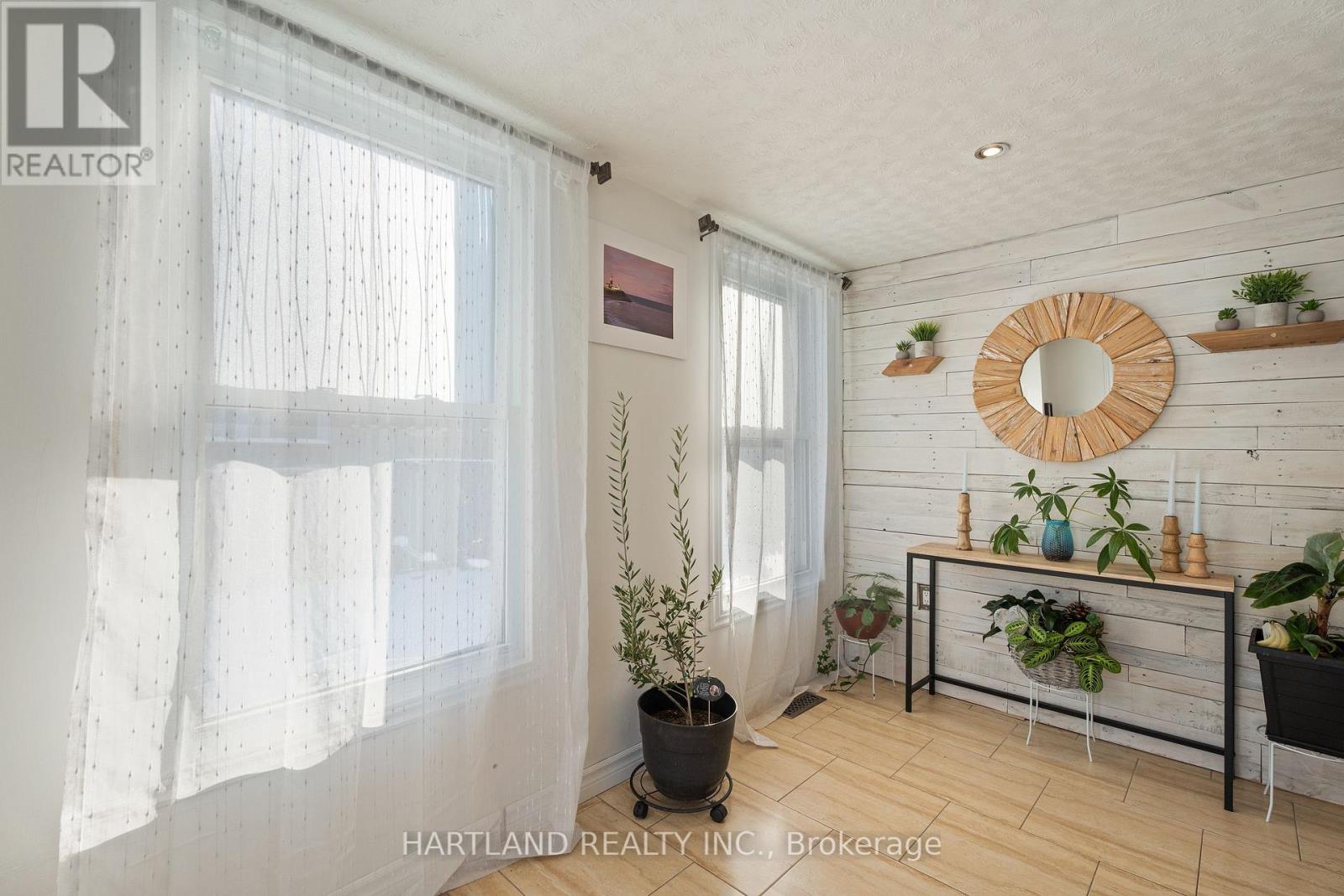 6150 Church's Lane, Niagara Falls, Ontario  L2J 3Z7 - Photo 4 - X12892960