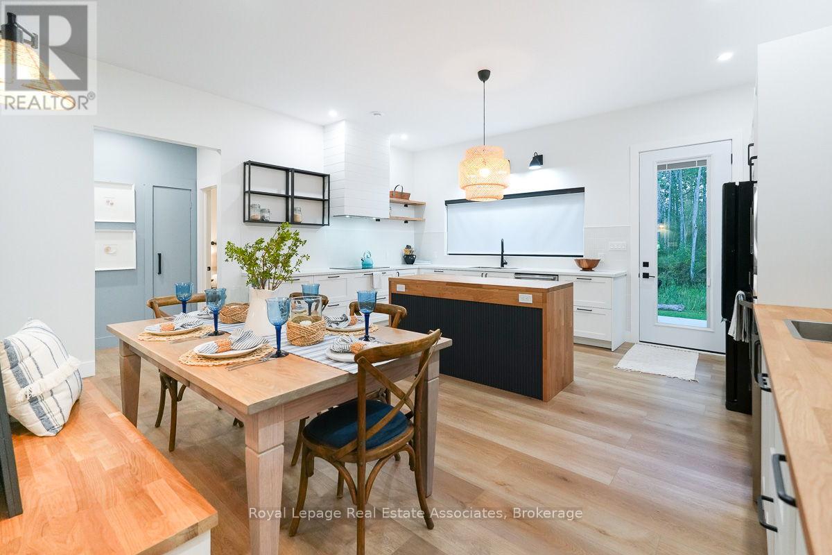 18 Tamarac Road, South Bruce Peninsula, Ontario  N0H 2T0 - Photo 10 - X12892968