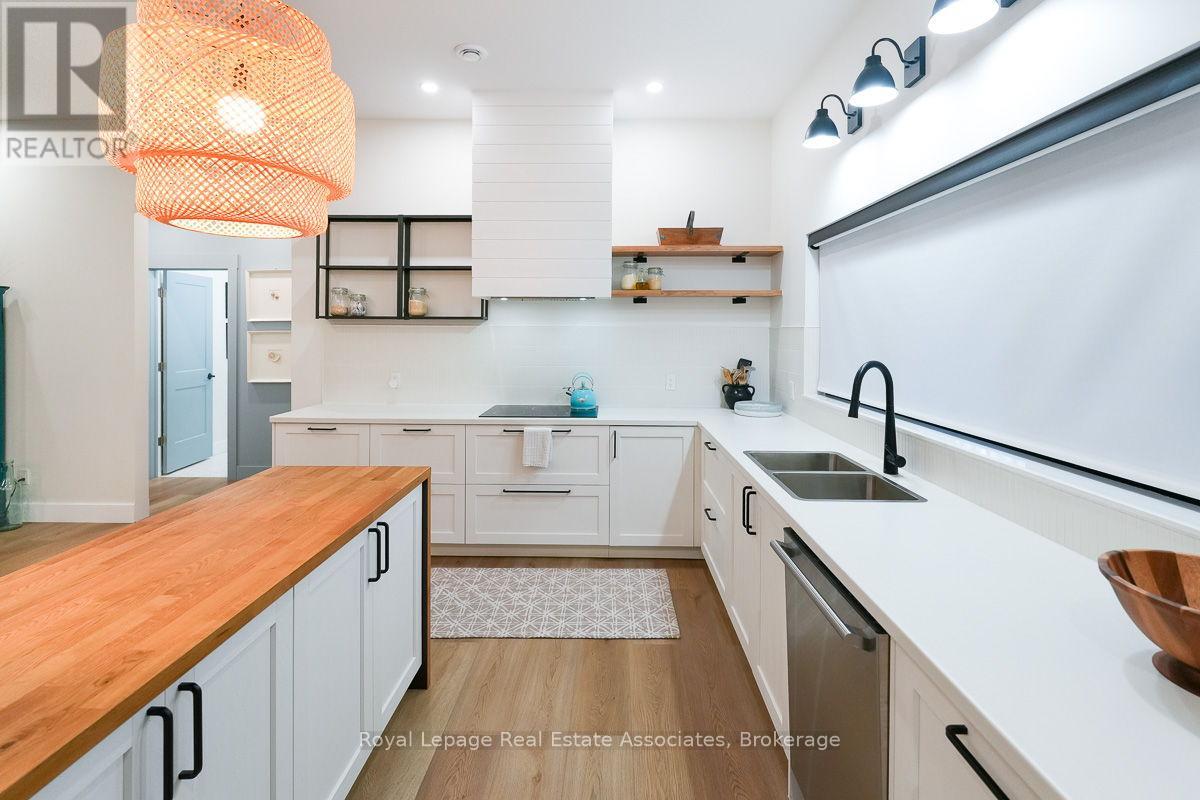 18 Tamarac Road, South Bruce Peninsula, Ontario  N0H 2T0 - Photo 11 - X12892968