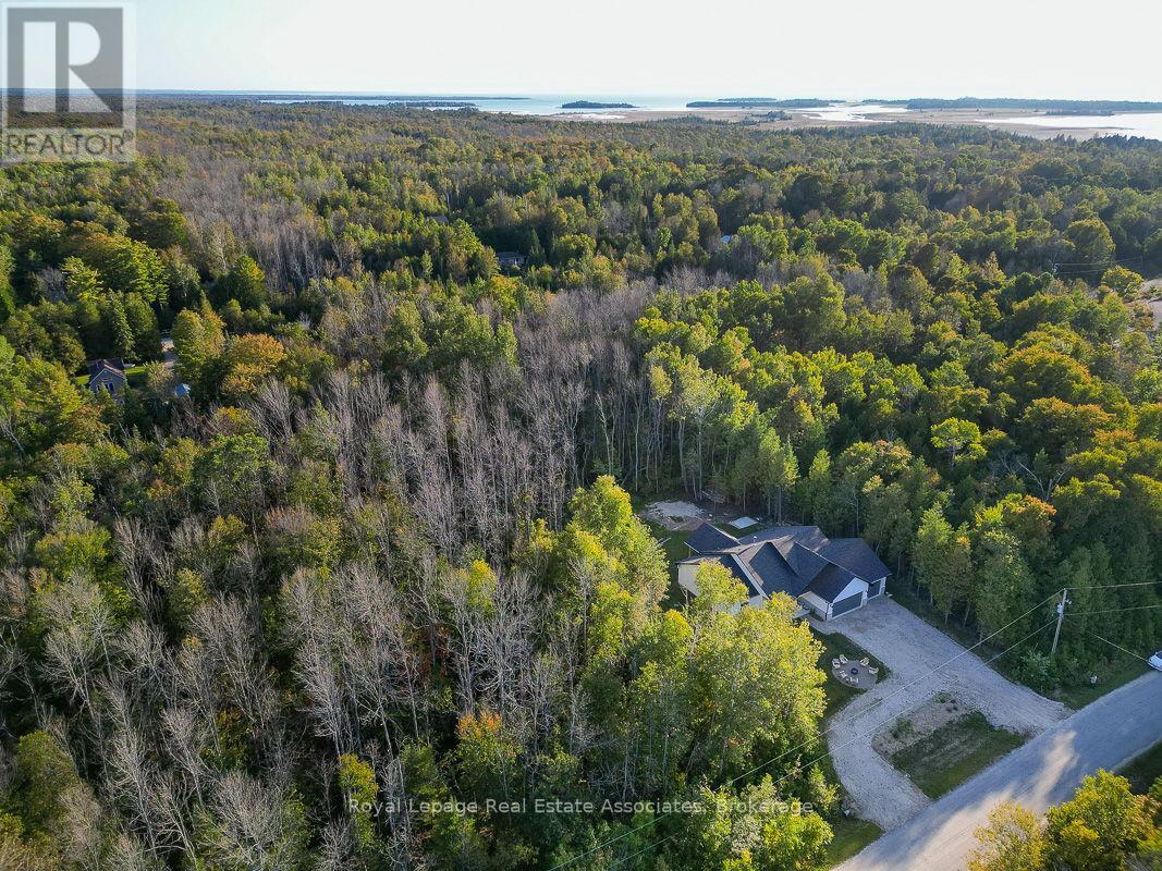 18 Tamarac Road, South Bruce Peninsula, Ontario  N0H 2T0 - Photo 3 - X12892968
