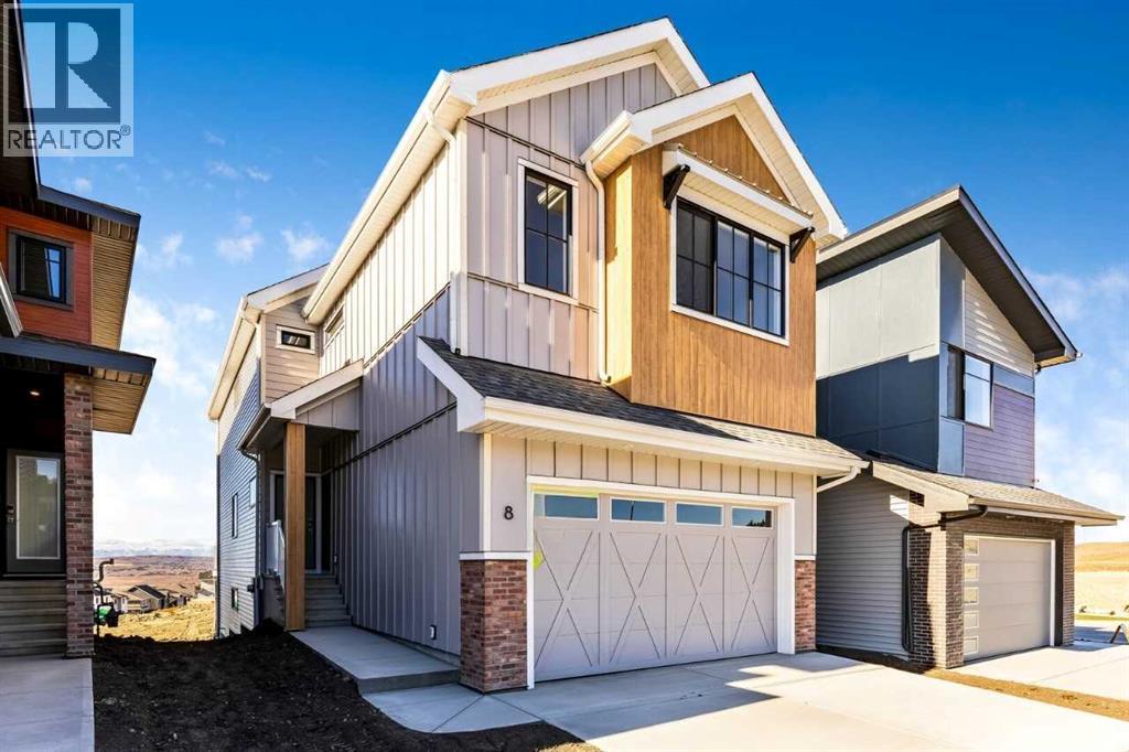 8 Heritage Link, Cochrane, Alberta