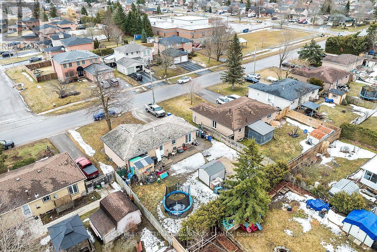 142 Sanderling Crescent N, Kawartha Lakes, Ontario  K9V 5L2 - Photo 11 - X12893116