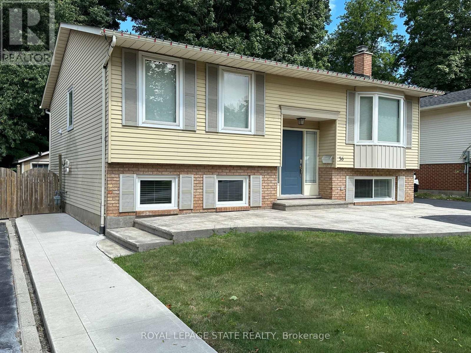 B - 36 Inglewood Court, Grimsby (Grimsby Beach), Ontario  L3M 4S2 - Photo 5 - X12893144