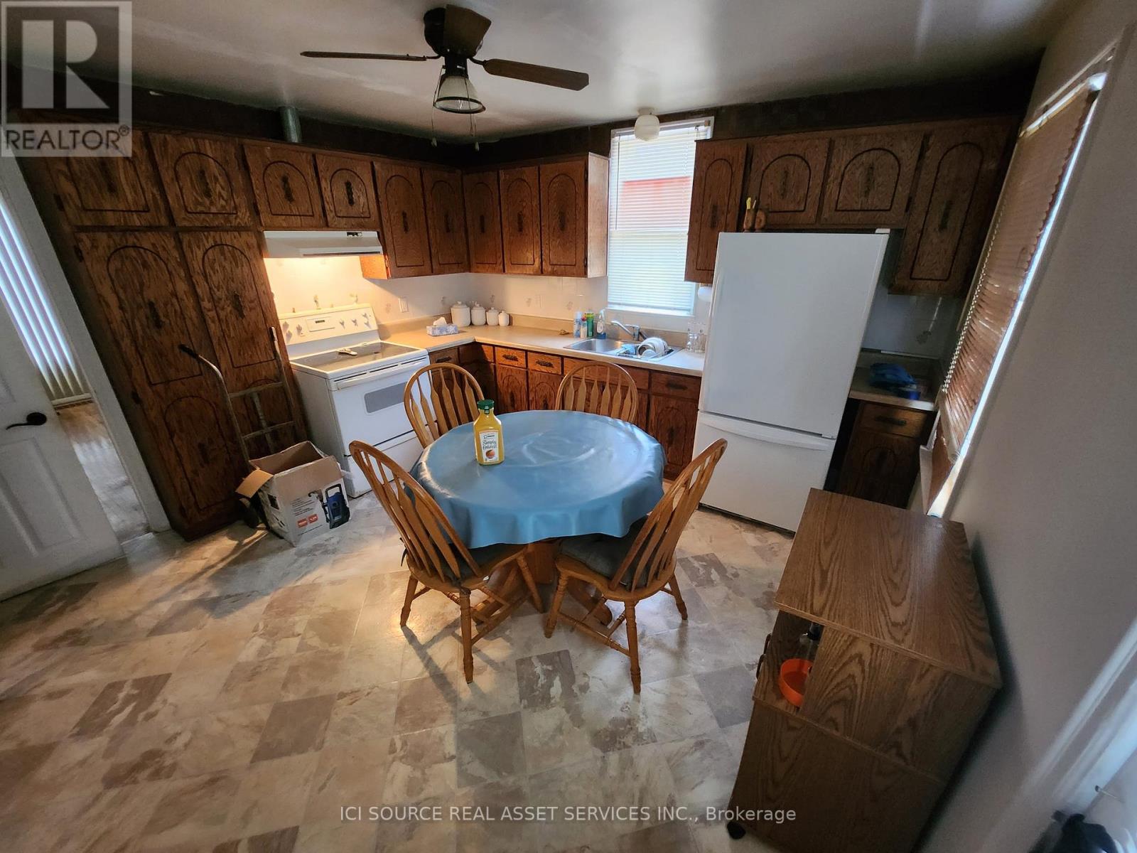 279 Millen Road, Hamilton, Ontario  L8E 2H1 - Photo 2 - X12893156