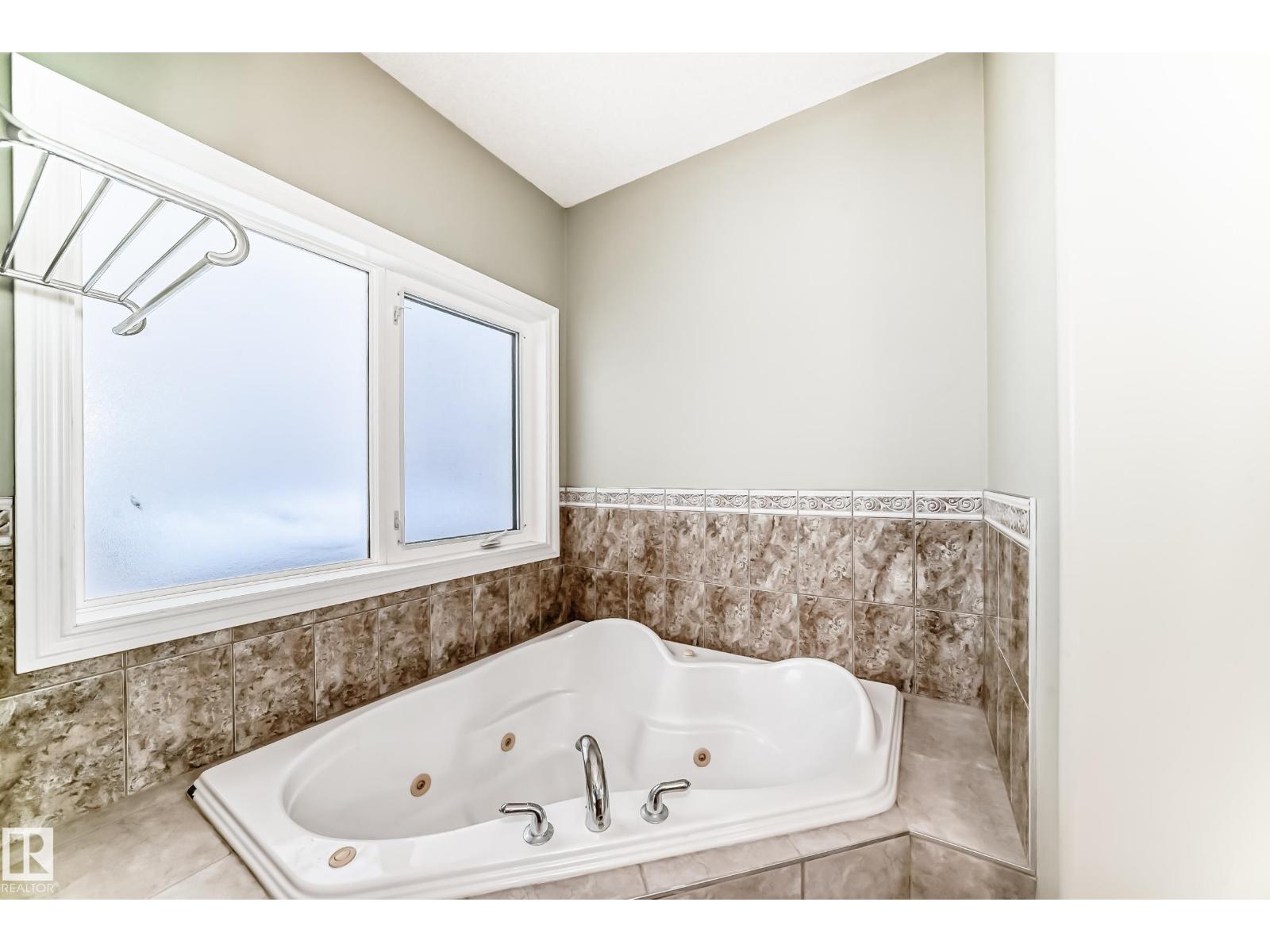 1605 Haswell Co Nw, Edmonton, Alberta  T6R 3C2 - Photo 32 - E4468181