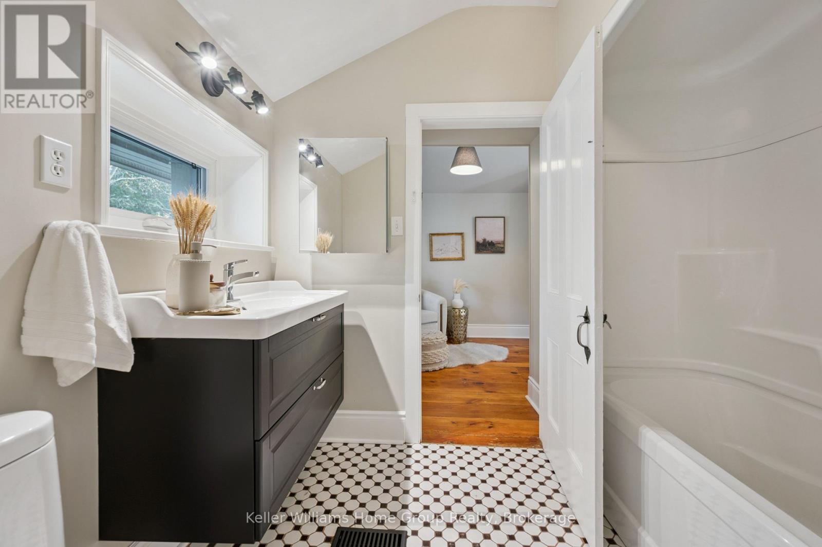 377 Geddes Street, Centre Wellington, Ontario  N0B 1S0 - Photo 21 - X12892884