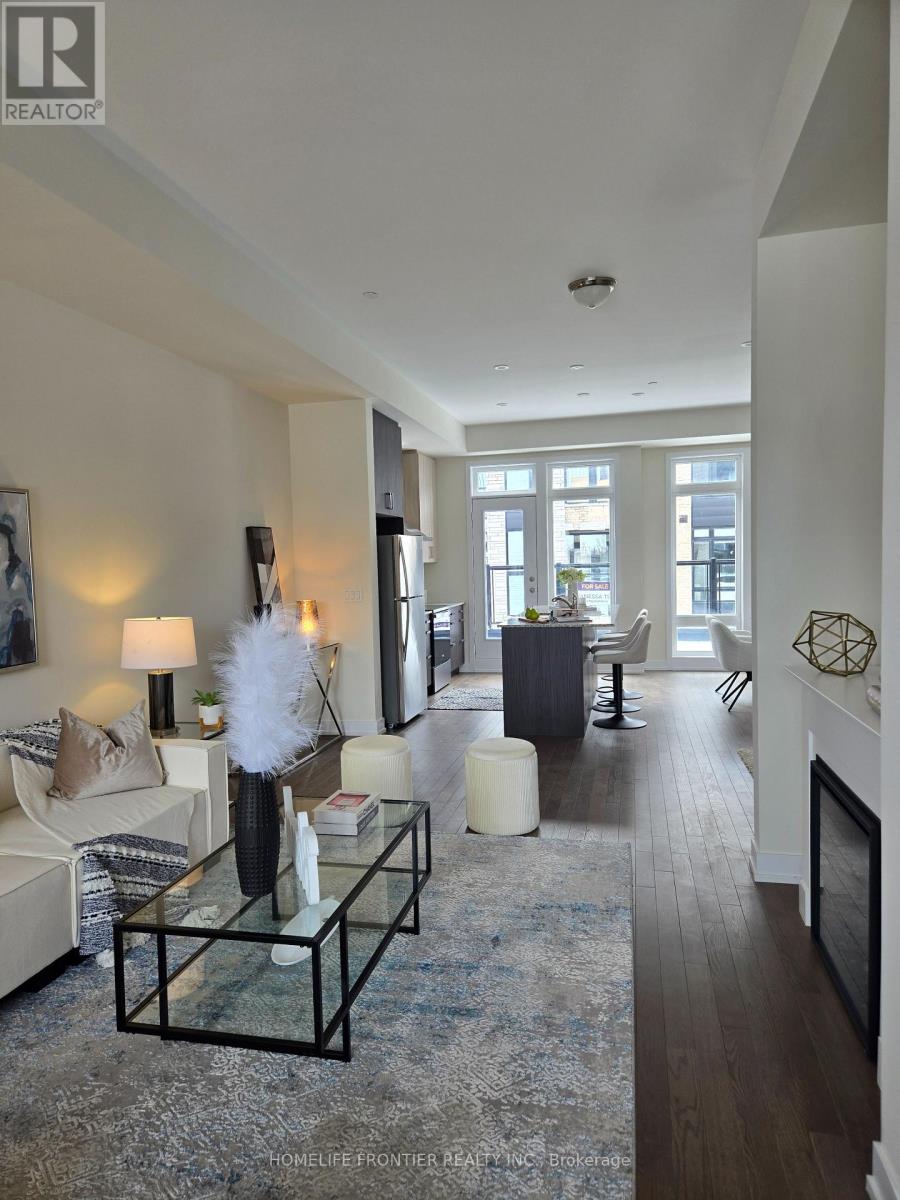 39 Credit Lane, Richmond Hill, Ontario  L4E 1G9 - Photo 7 - N12881042