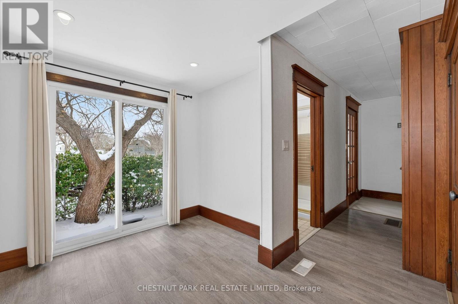 23 East Street, Prince Edward County (Wellington Ward), Ontario  K0K 1L0 - Photo 3 - X12893230