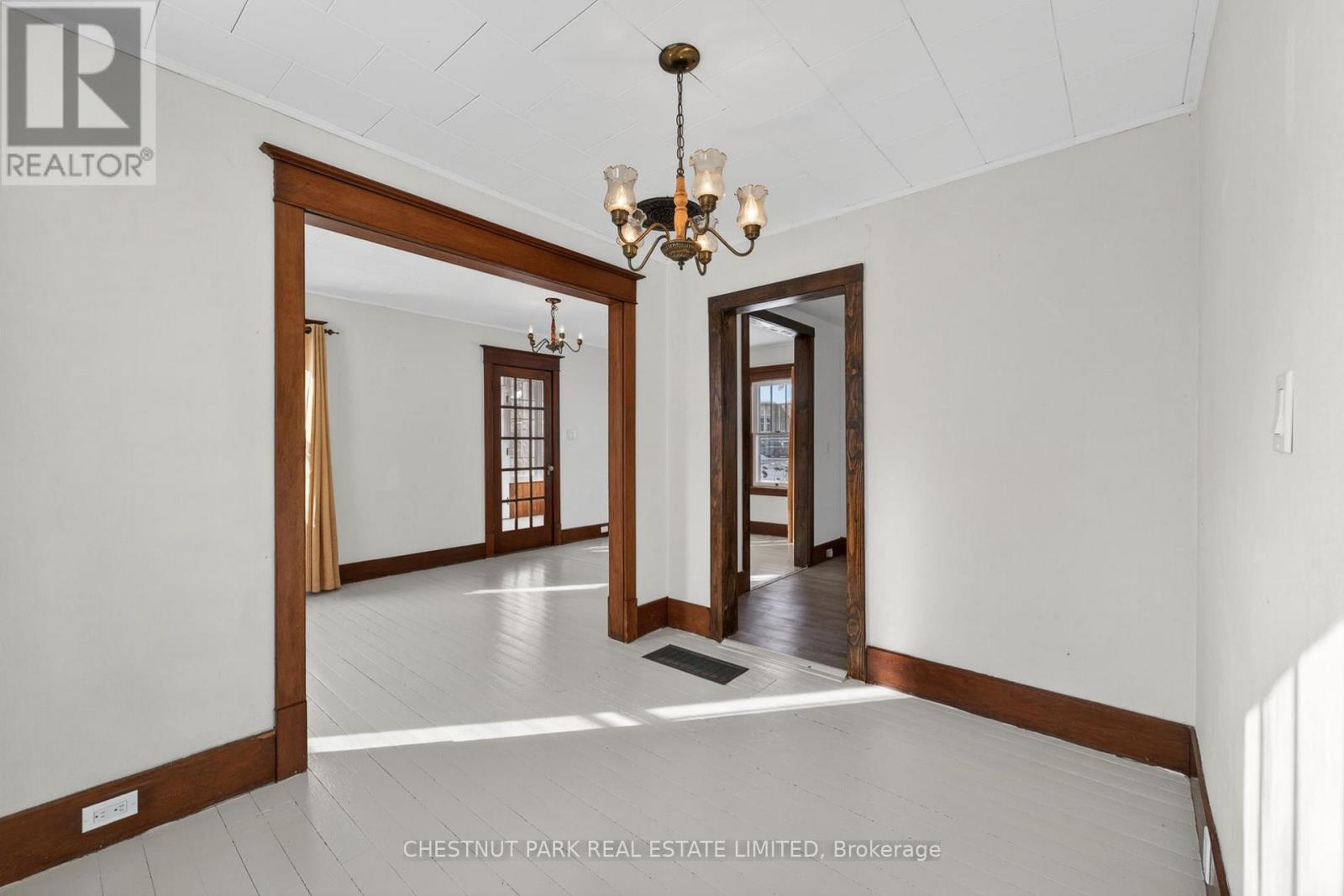 23 East Street, Prince Edward County (Wellington Ward), Ontario  K0K 1L0 - Photo 5 - X12893230