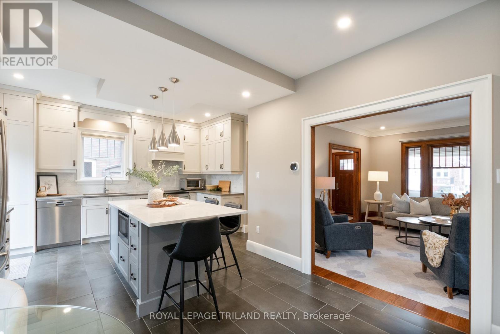 36 Mckenzie Avenue, London South, Ontario  N6C 1V3 - Photo 13 - X12893262