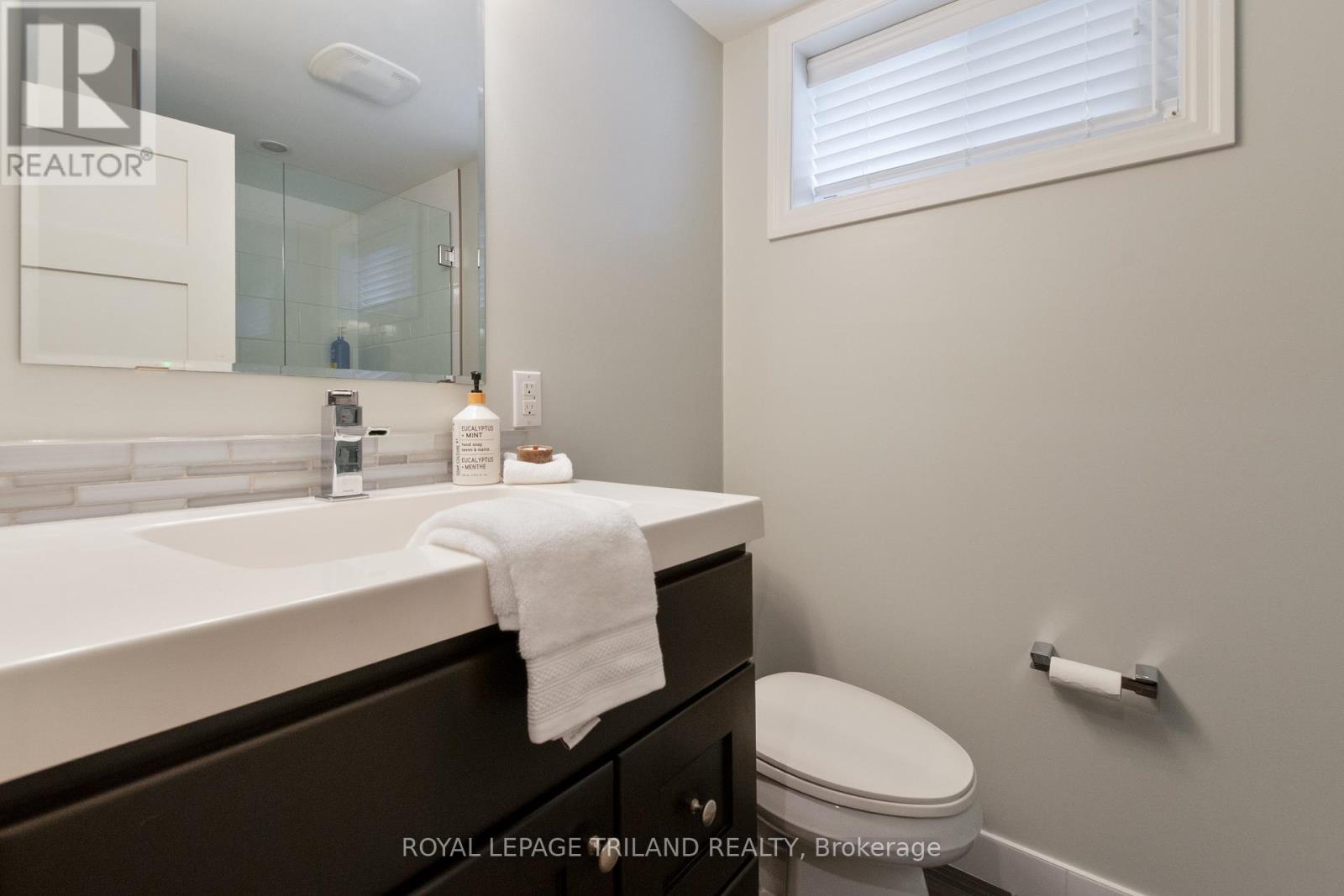 36 Mckenzie Avenue, London South, Ontario  N6C 1V3 - Photo 28 - X12893262