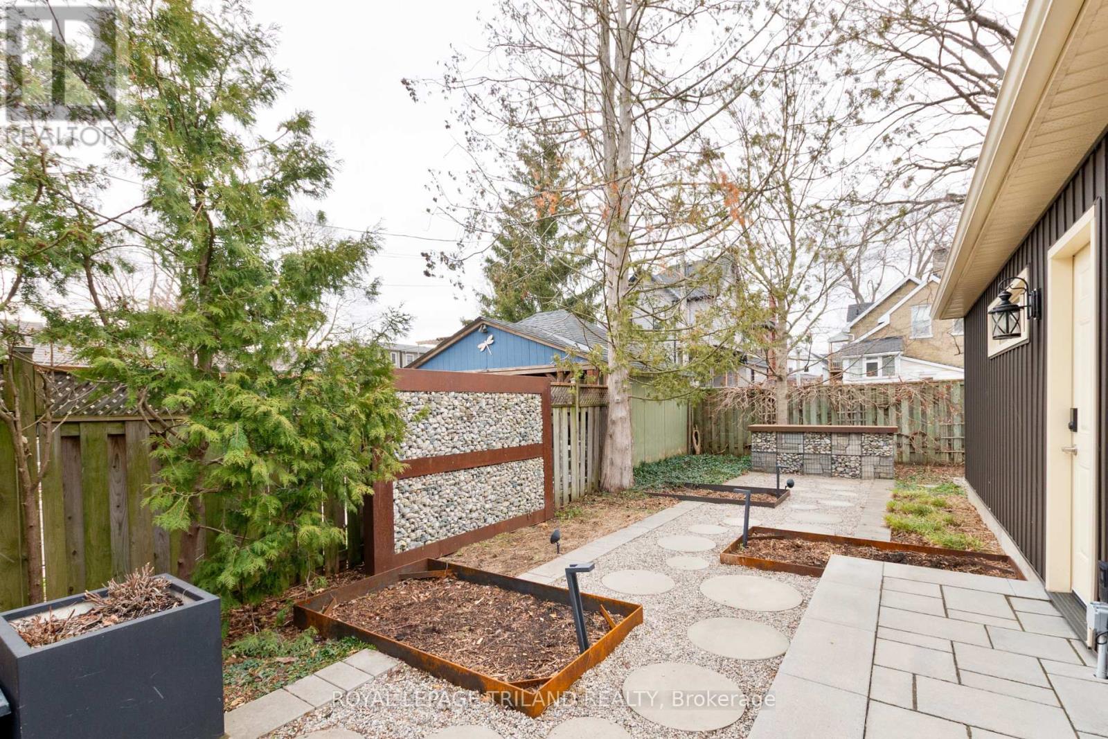 36 Mckenzie Avenue, London South, Ontario  N6C 1V3 - Photo 30 - X12893262