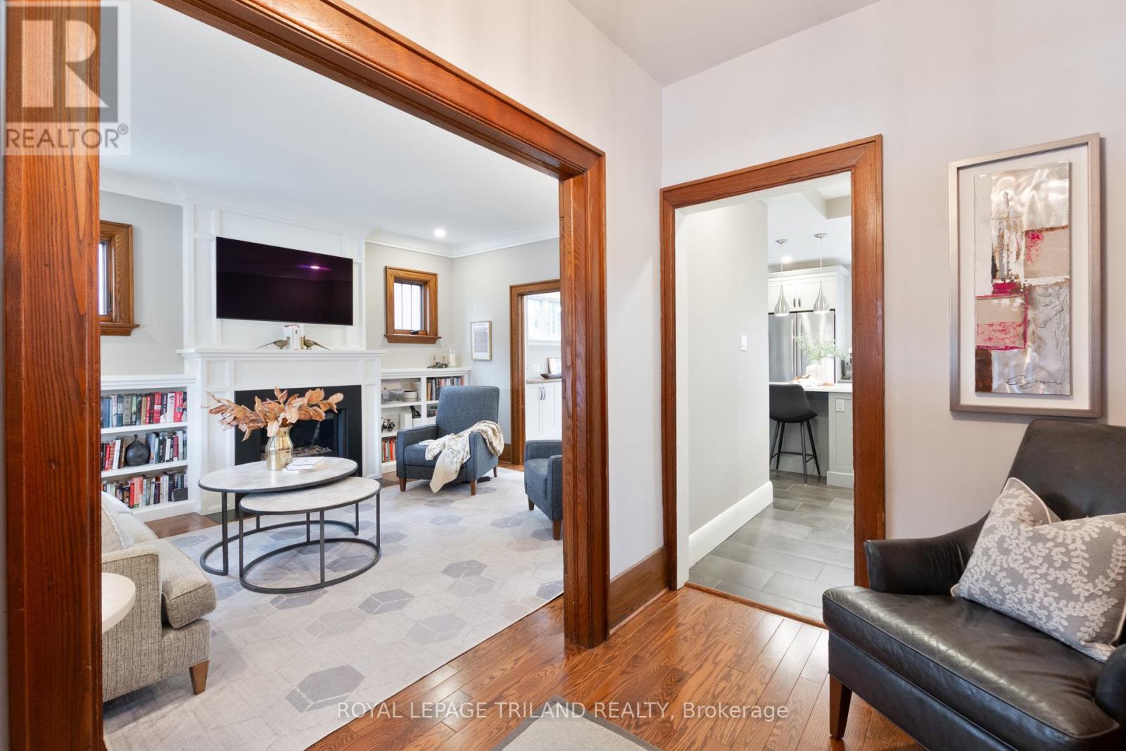 36 Mckenzie Avenue, London South, Ontario  N6C 1V3 - Photo 4 - X12893262