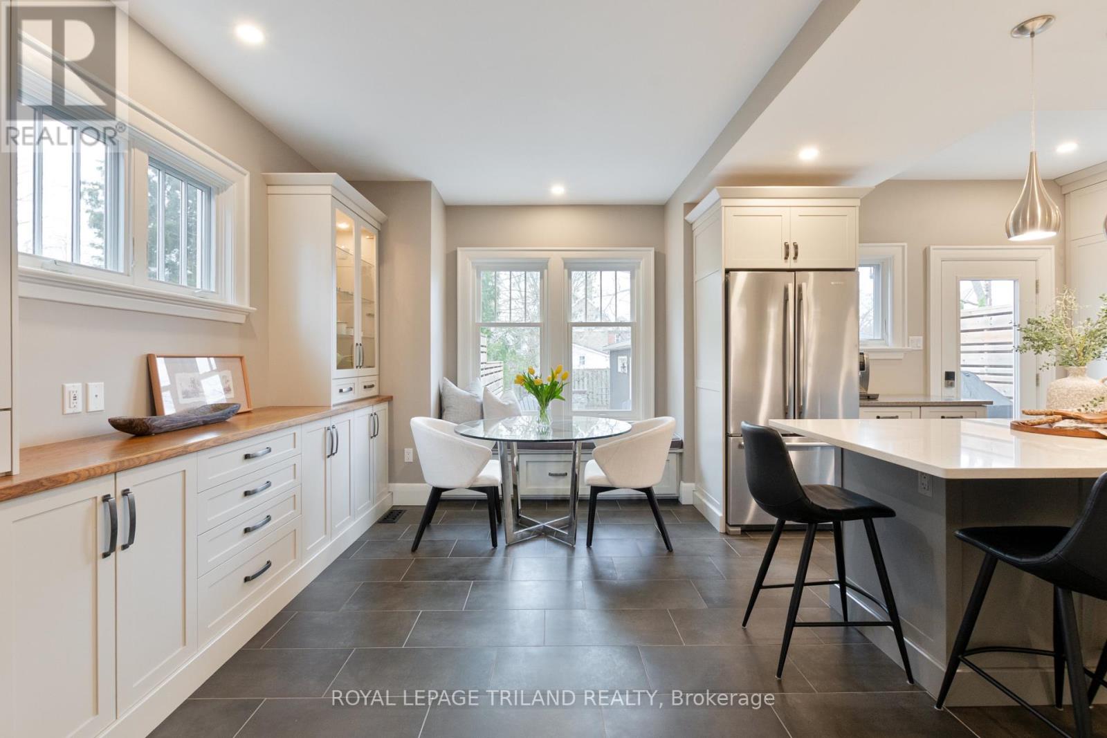 36 Mckenzie Avenue, London South, Ontario  N6C 1V3 - Photo 7 - X12893262