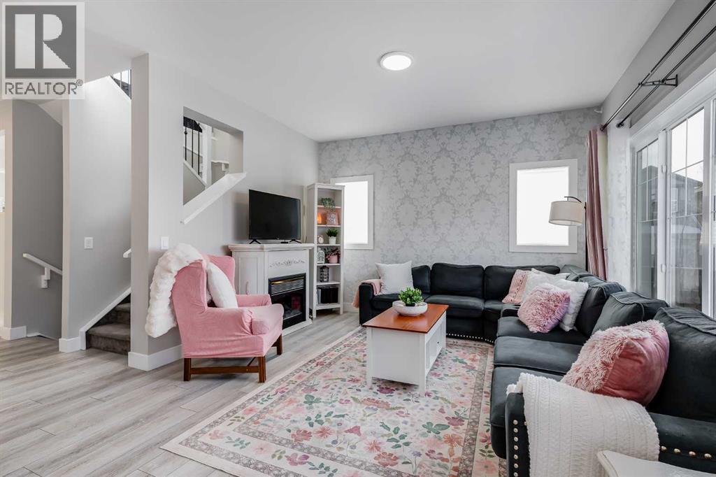 1260 Chinook Gate Bay Sw, Airdrie, Alberta  T4B 5J2 - Photo 4 - A2286771