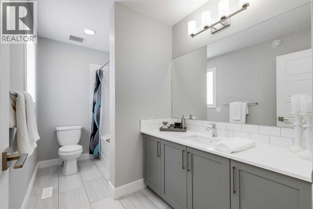 1260 Chinook Gate Bay Sw, Airdrie, Alberta  T4B 5J2 - Photo 31 - A2286771