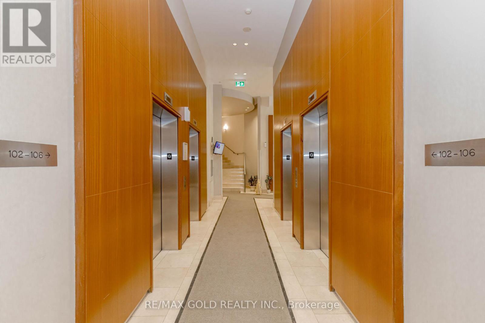 2102 - 220 Burnhamthorpe Road, Mississauga, Ontario  L5B 4N4 - Photo 8 - W12889688