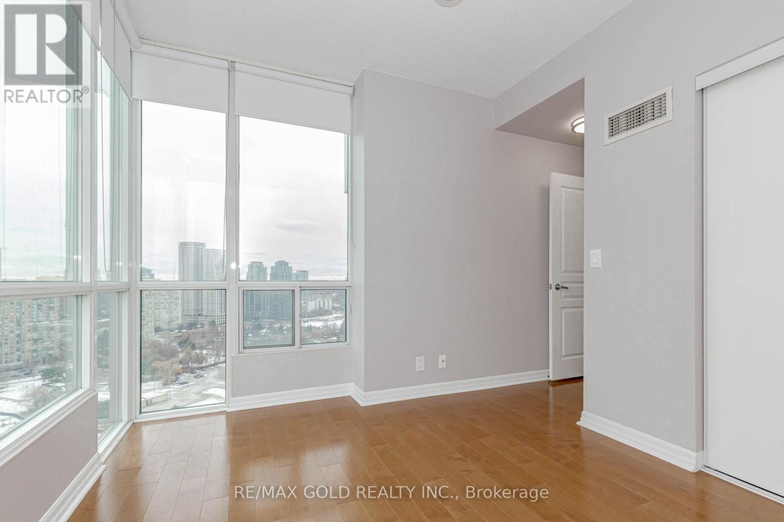 2102 - 220 Burnhamthorpe Road, Mississauga, Ontario  L5B 4N4 - Photo 38 - W12889688