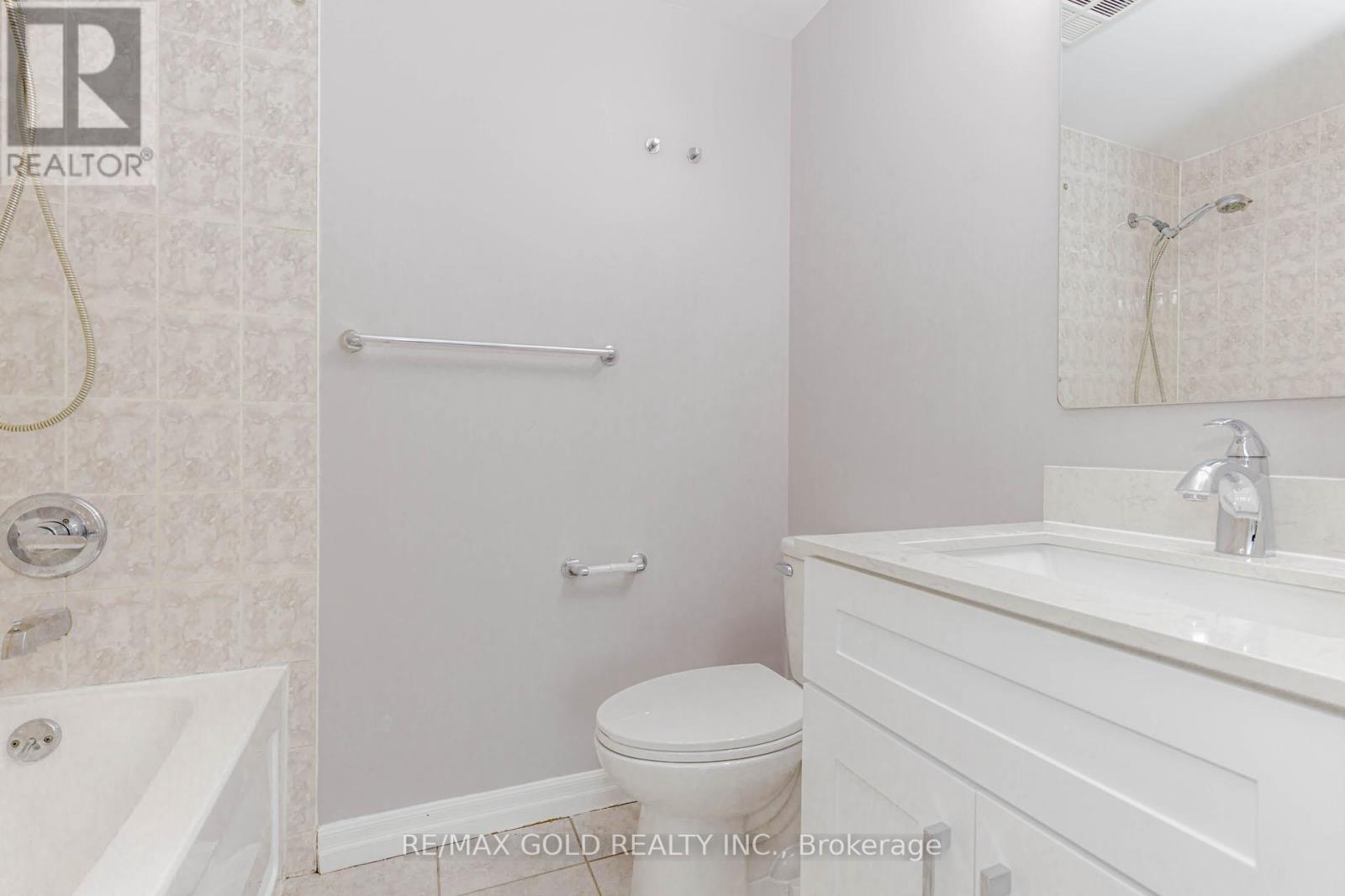 2102 - 220 Burnhamthorpe Road, Mississauga, Ontario  L5B 4N4 - Photo 34 - W12889688