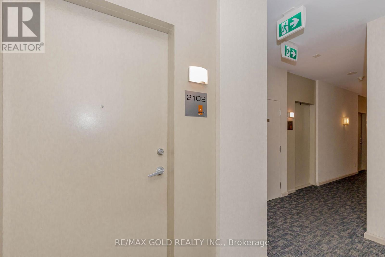 2102 - 220 Burnhamthorpe Road, Mississauga, Ontario  L5B 4N4 - Photo 12 - W12889688