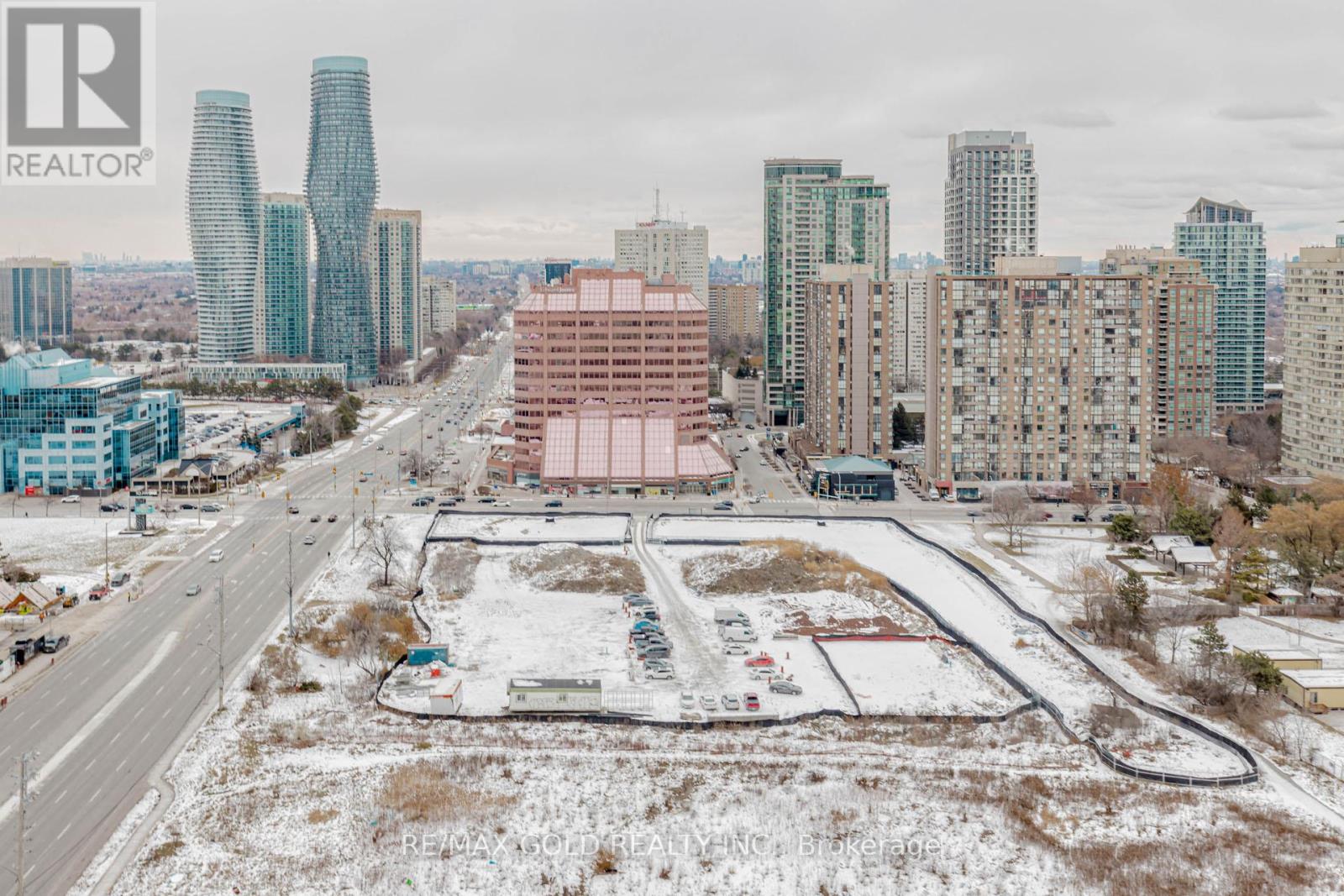 2102 - 220 Burnhamthorpe Road, Mississauga, Ontario  L5B 4N4 - Photo 46 - W12889688