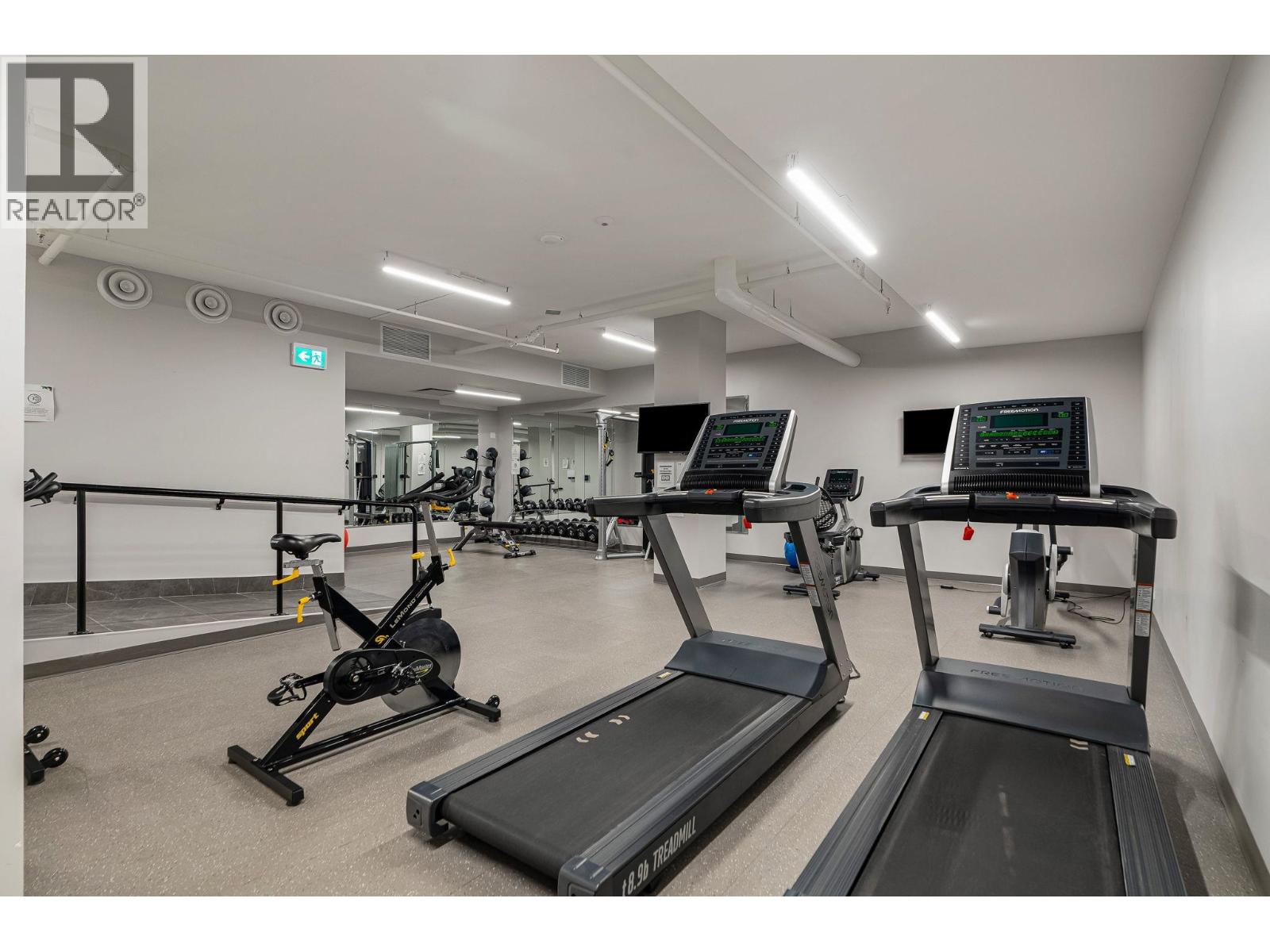 302 2455 Kingsway, Vancouver, British Columbia  V5R 5G8 - Photo 25 - R3100750