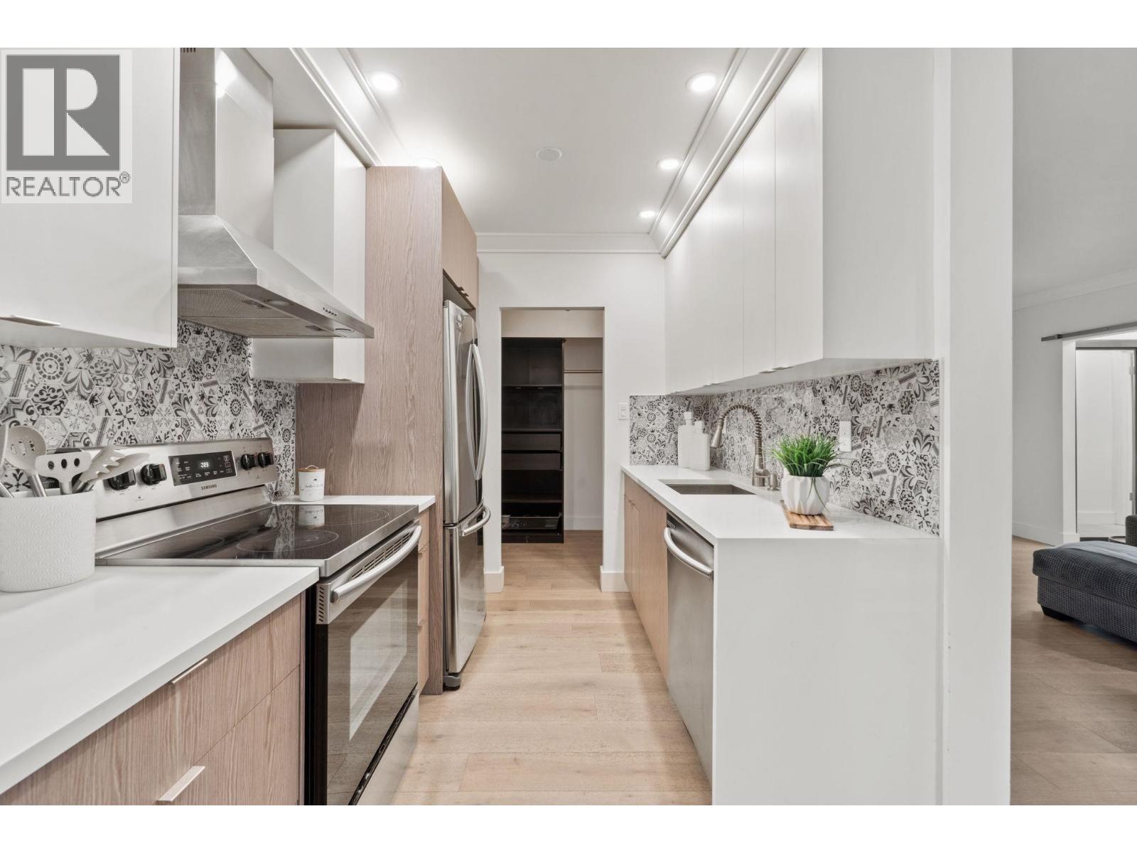 104 1540 E 4th Avenue, Vancouver, British Columbia  V5N 1J8 - Photo 10 - R3100764